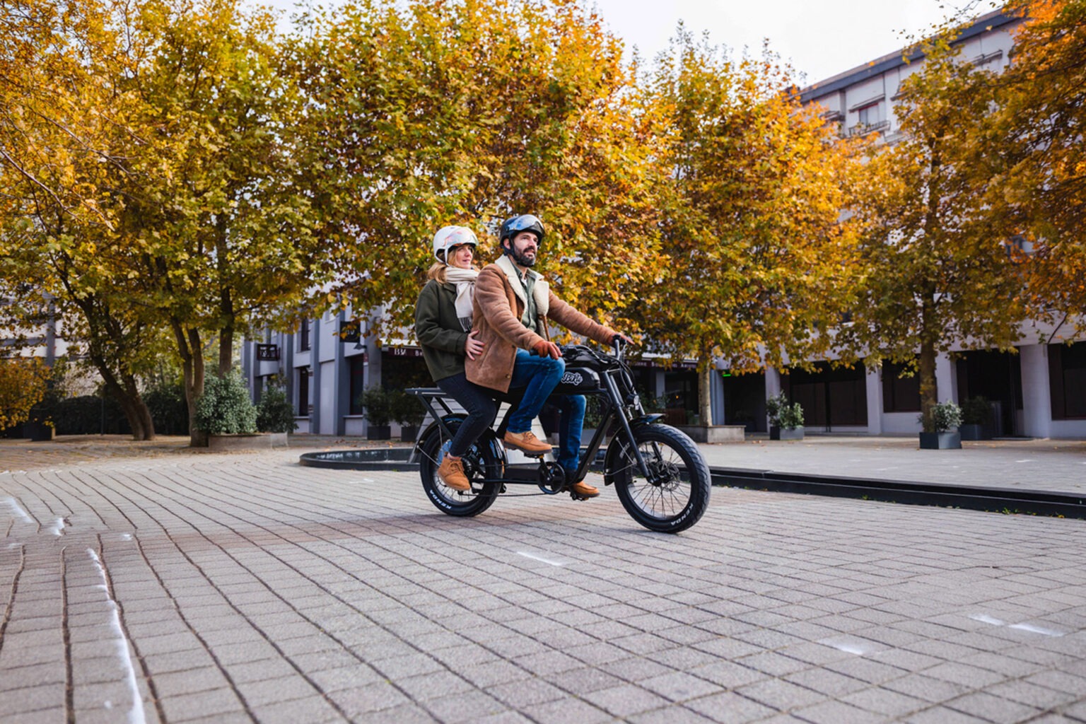 Vélo électrique biplace — free download