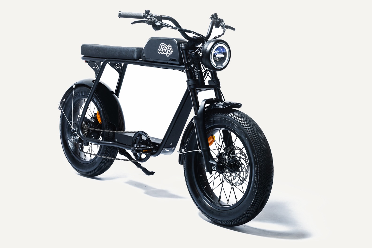 Modèle R+